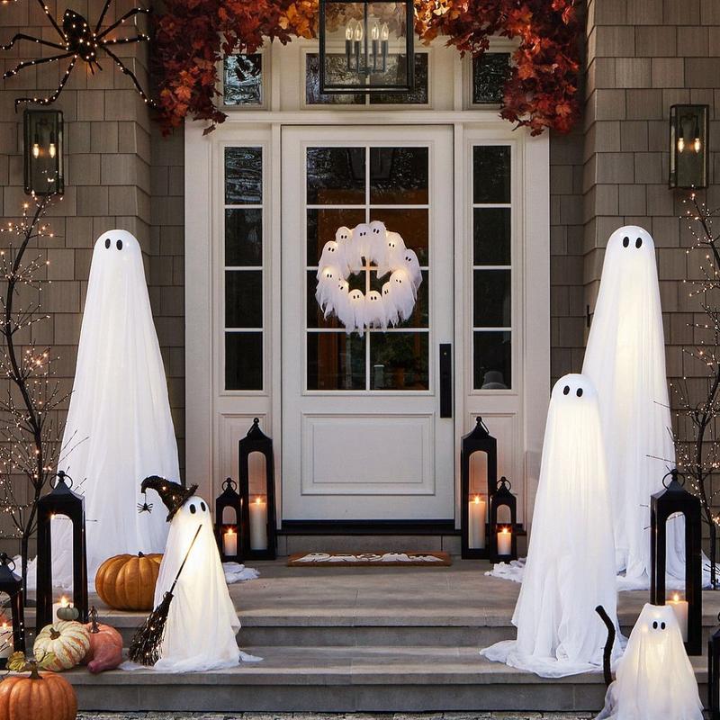 Glowing Ghost Wreath